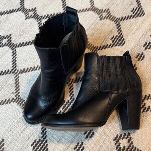 Splendid Black Leather Ankle Booties